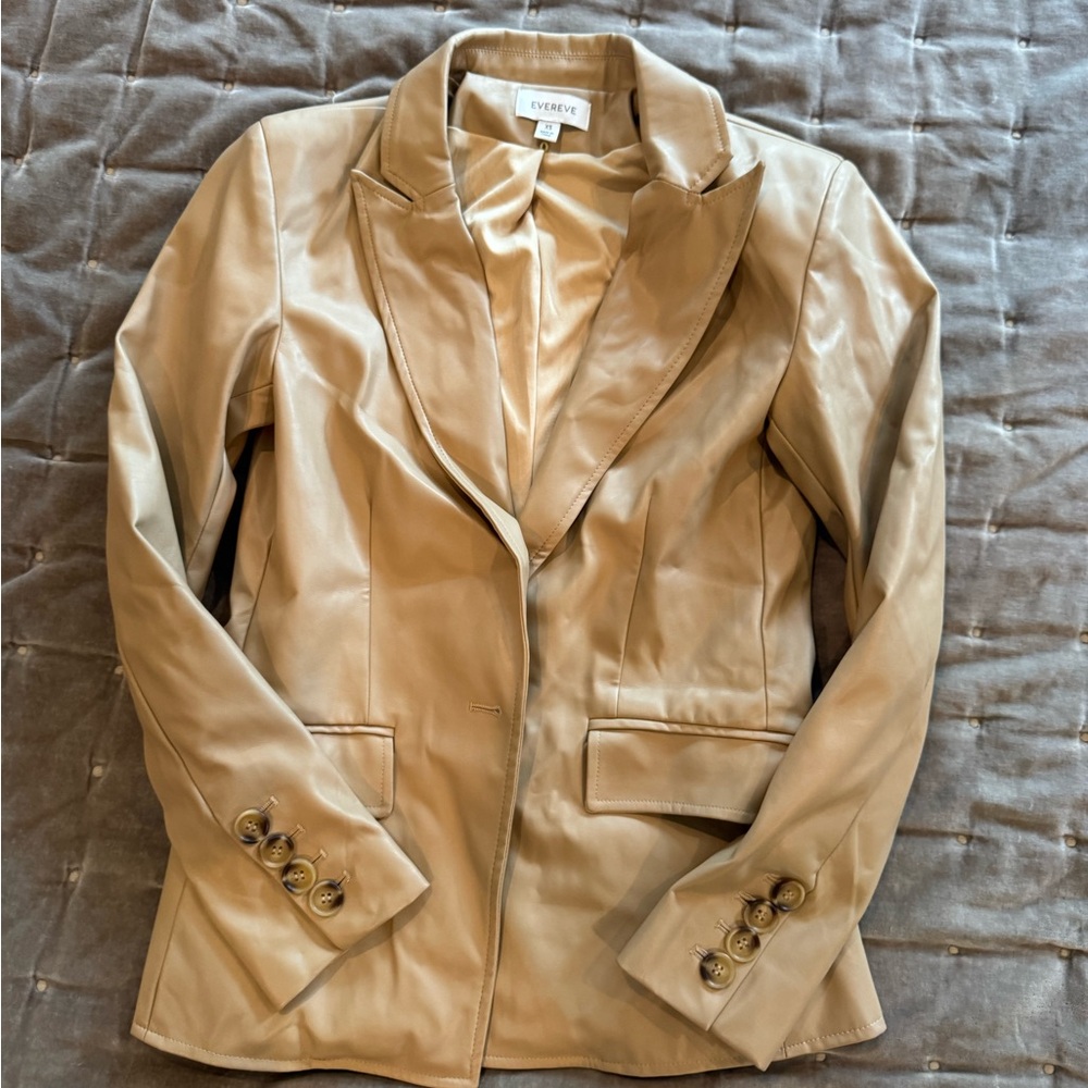 EUC Tan Faux Leather Blazer Evereve XS